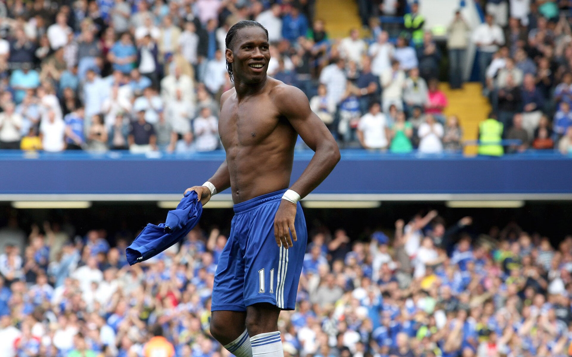 世界级足球明星今昔对比，展现成长轨迹，世界足球明星50名名字